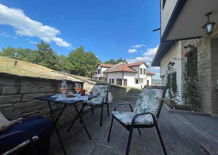 Villa Geshahillpark 32 *